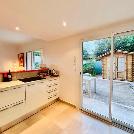 Appartement Golden Mornings, Sea, Garden, Breakfast & Free Parking *