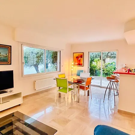 Golden Mornings, Sea, Garden, Breakfast & Free Parking Villefranche-sur-Mer