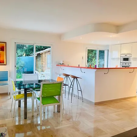 Appartement Golden Mornings, Sea, Garden, Breakfast & Free Parking